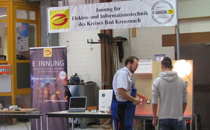 Der Messestand „Handwerksberufe zum Anfassen“  der Elektro-Innung Bad Kreuznach.